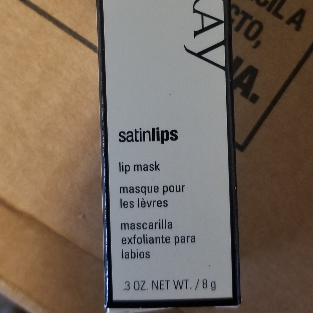 Satin Lips mask Mary Kay